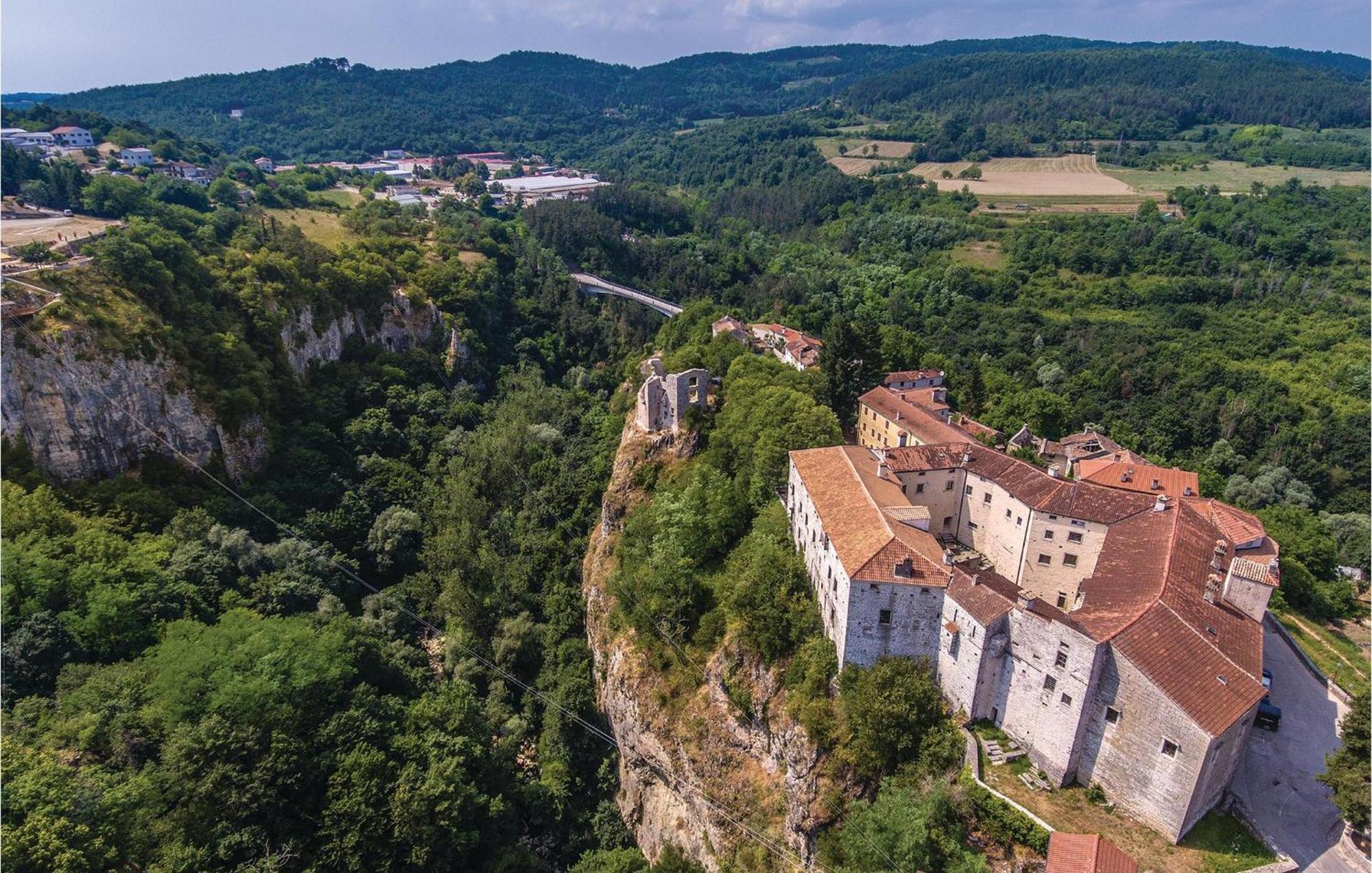 Cozy Home In Pazin With House A Panoramic View Zewnętrze zdjęcie